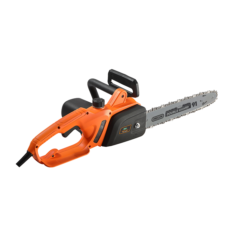 Top Tips For Using A Chainsaw Effectively